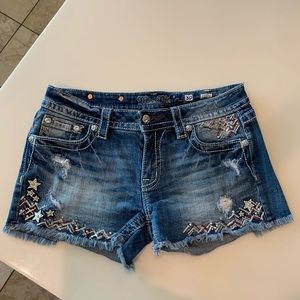 Miss me signature Jean shorts size 30. New without tags never worn.